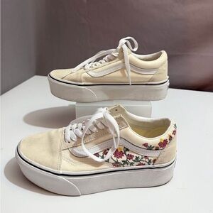 Vans Old Skool Platform Floral Embroidery Sneakers size 8